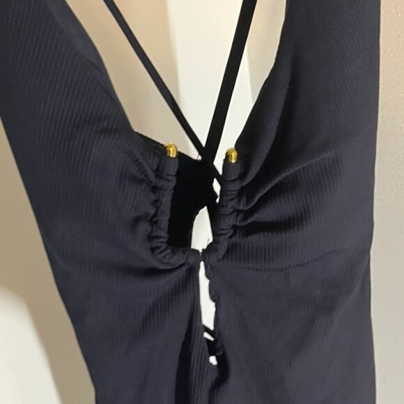 NEW with Tags Becca Modern Edge One Piece in Black Size Large - Picture 5 of 8